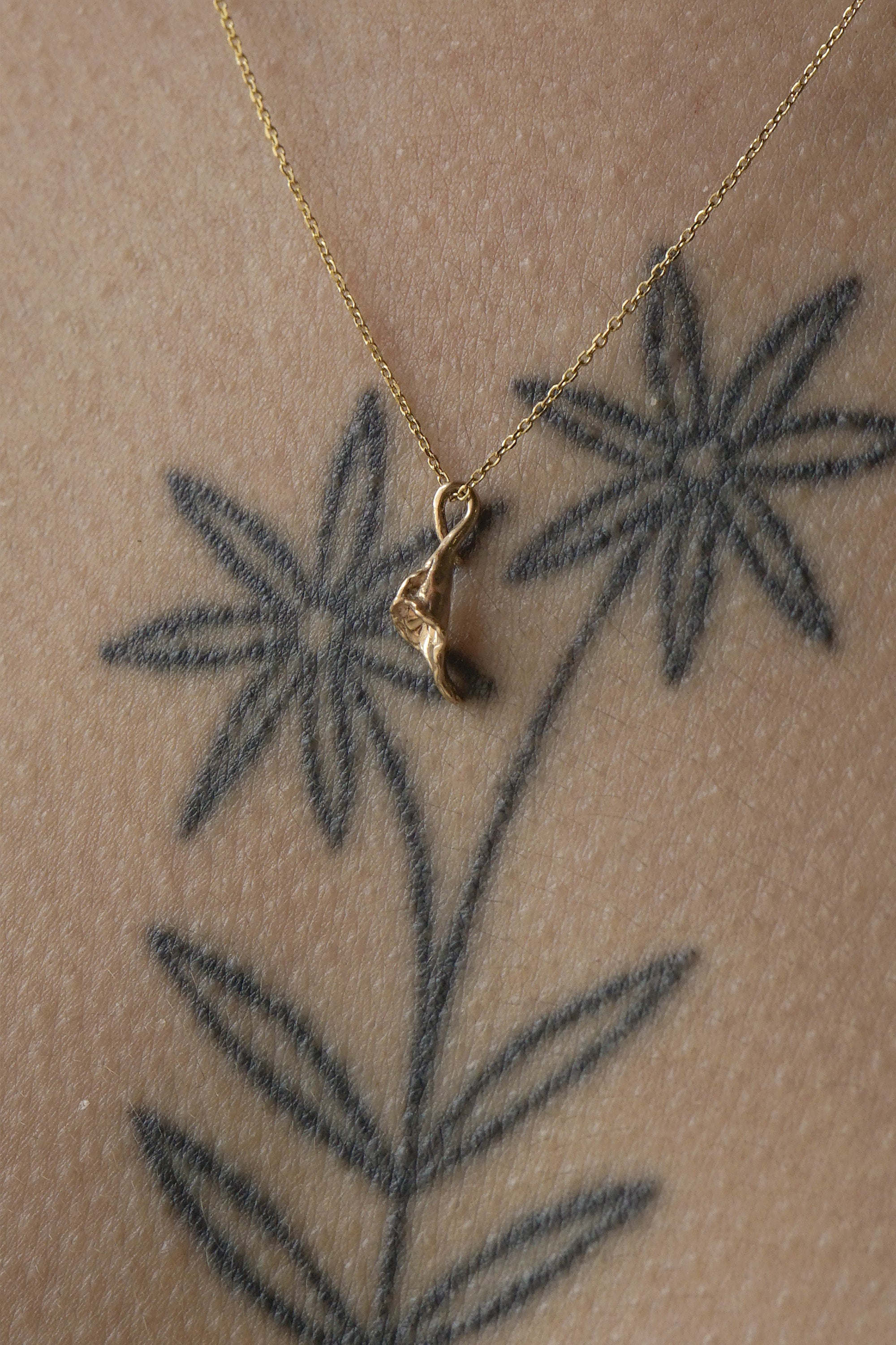 Calla Lily Necklace - Laurie Fleming Jewellery