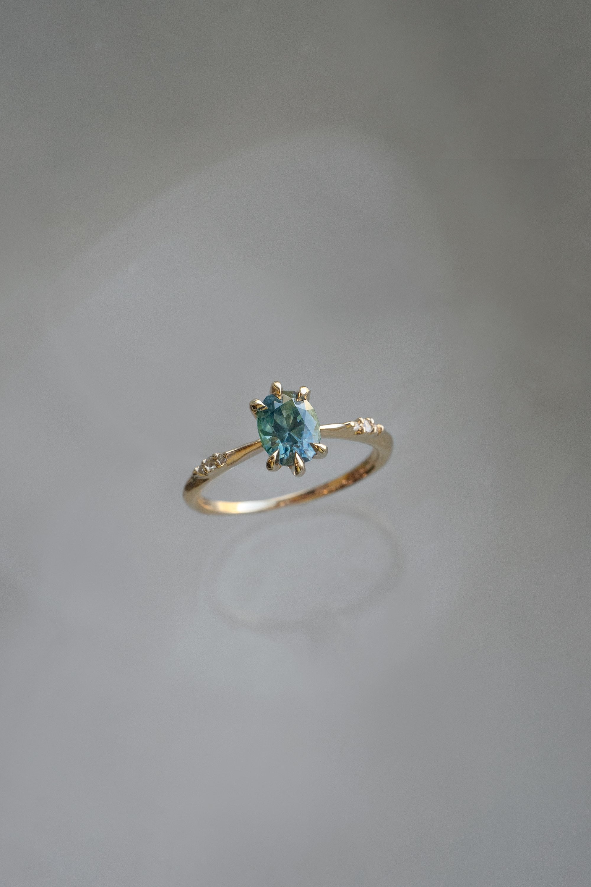 Oval Blue-Green Sapphire Ilona ring - Laurie Fleming Jewellery