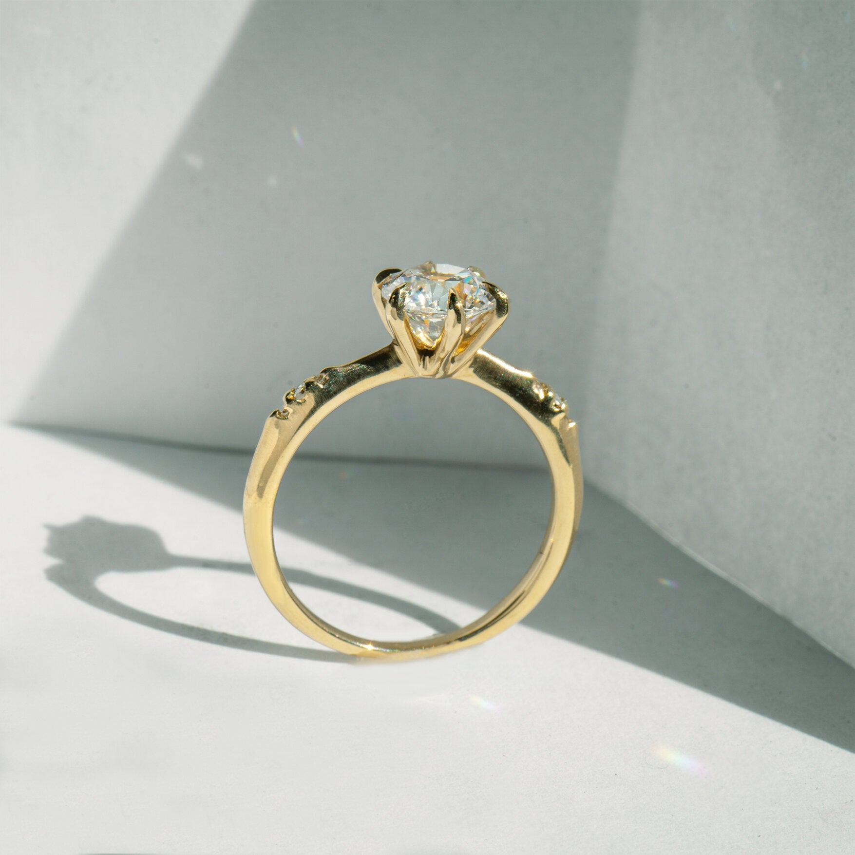 Brilliant Ilona Ring - Laurie Fleming Jewellery