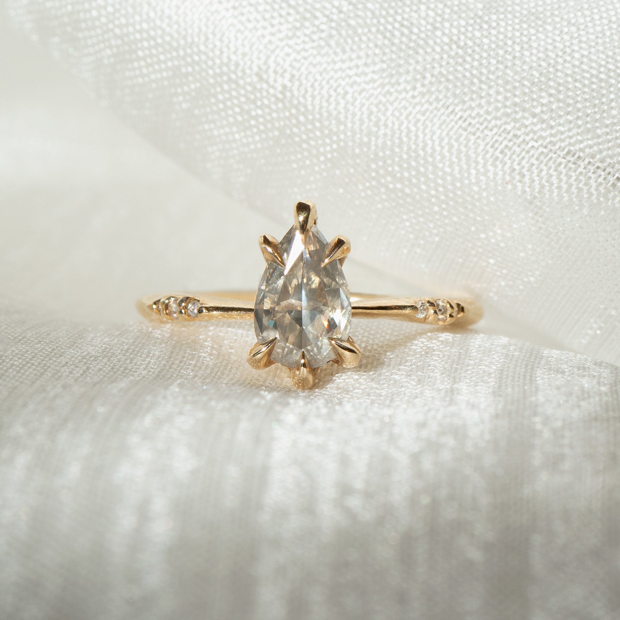 1ct Grey Pear Ilona Ring - Laurie Fleming Jewellery