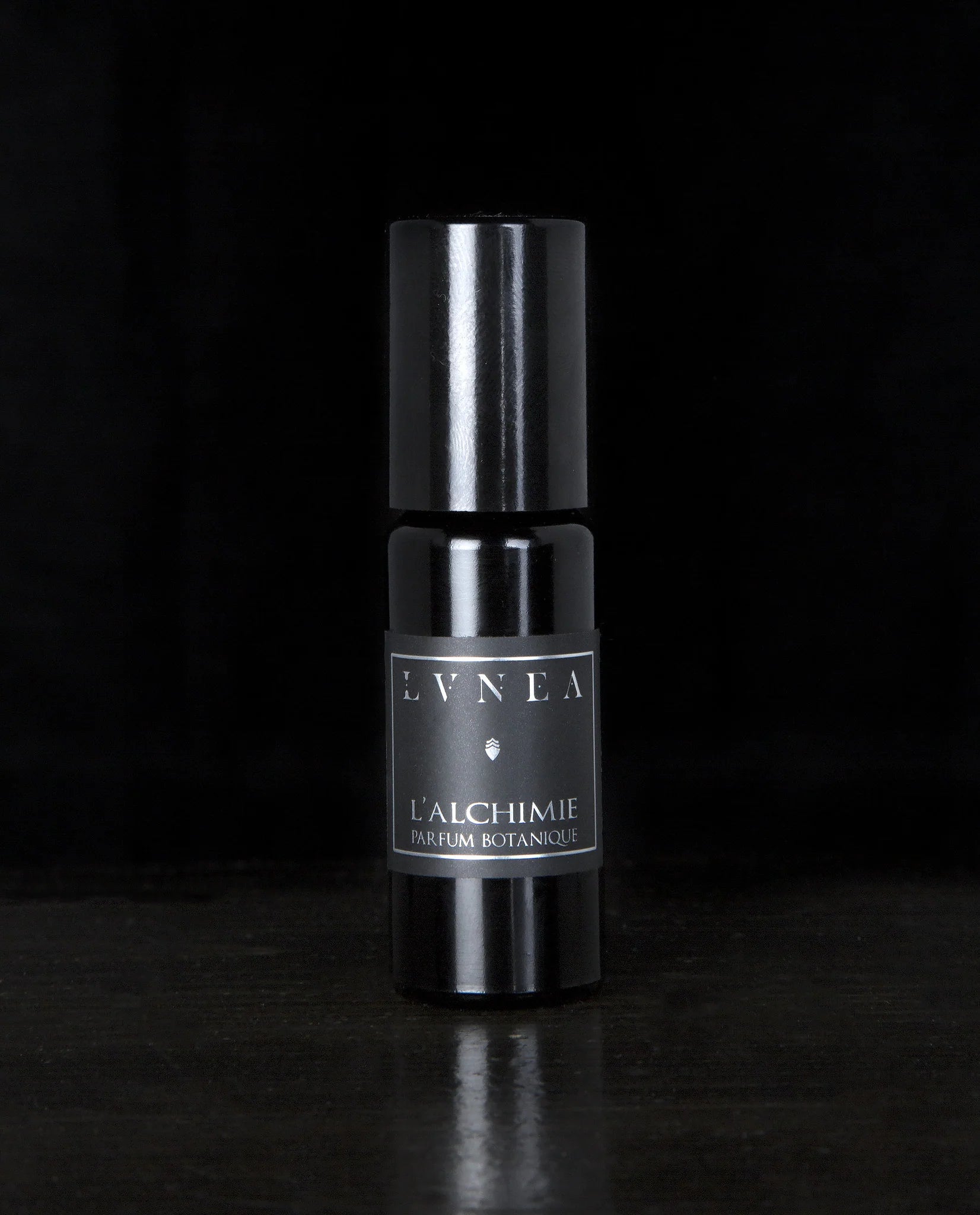 Lvnea L’Alchimie Parfum Botanique with blood orange, jasmine, amber - Laurie Fleming Jewellery