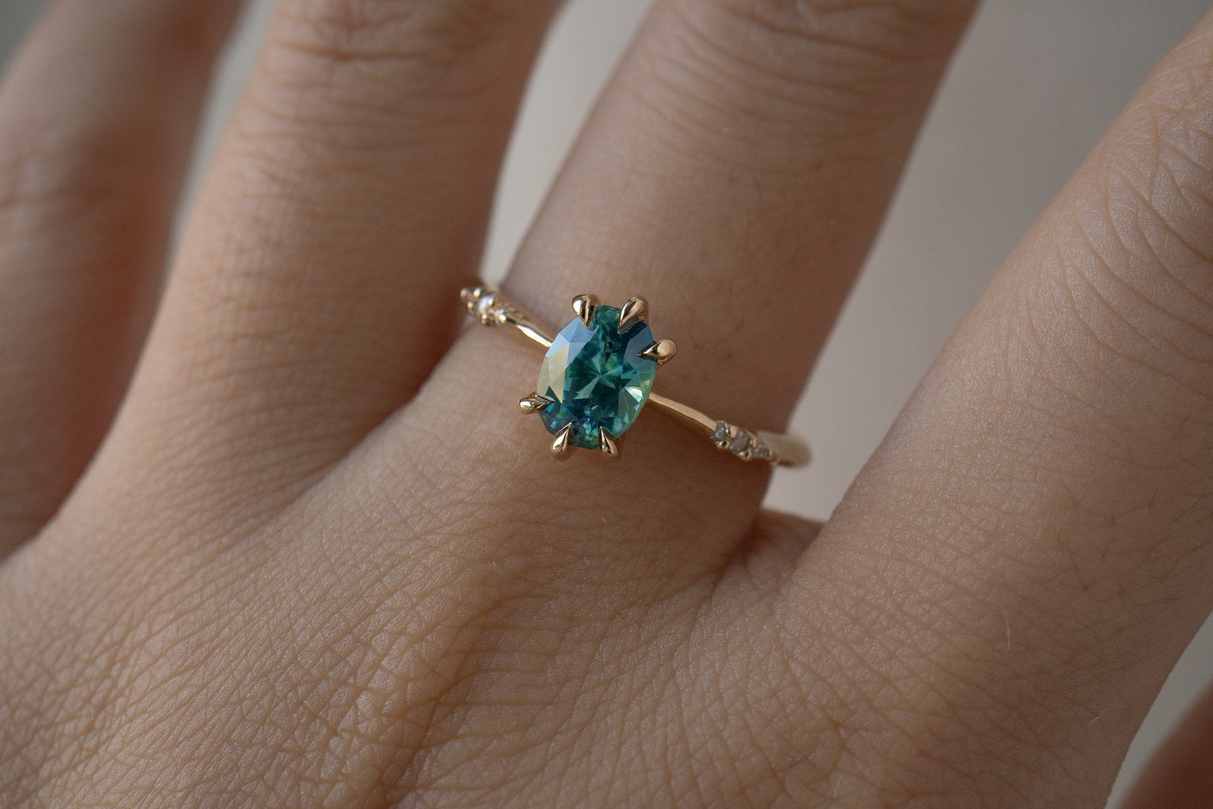 Oval Blue-Green Sapphire Ilona ring - Laurie Fleming Jewellery